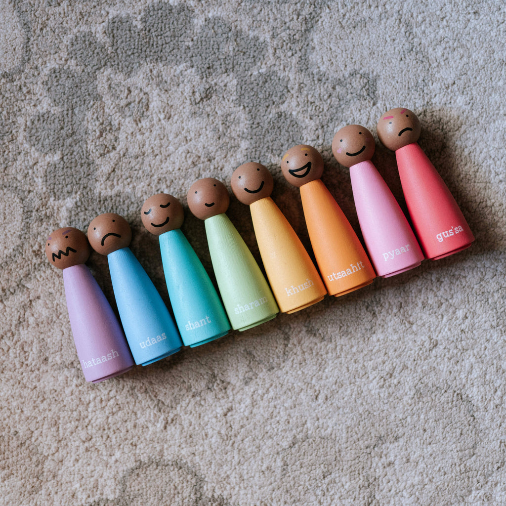 Bilingual Feelings & Emotions Peg Dolls • Gujarati | Hindi | Spanish | English